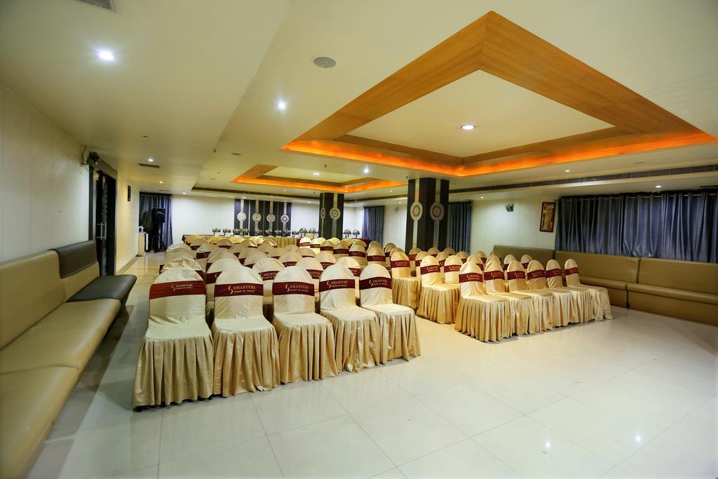 Hotel Sitara Grand Haïdarabad Extérieur photo