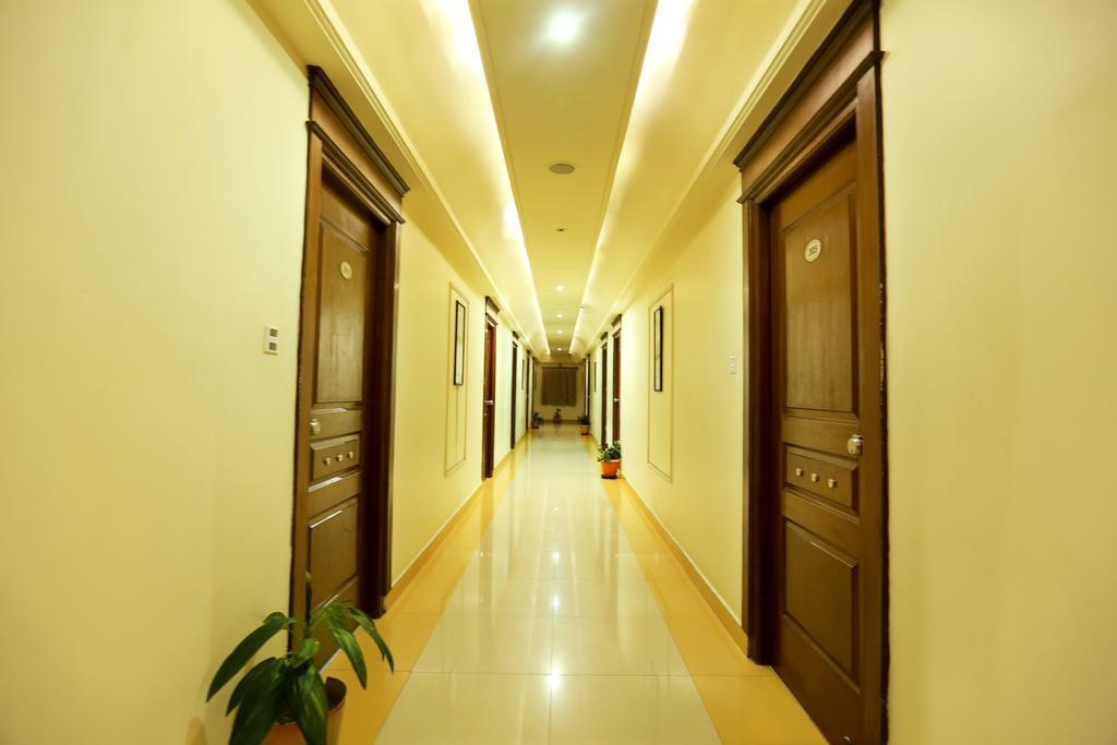 Hotel Sitara Grand Haïdarabad Extérieur photo